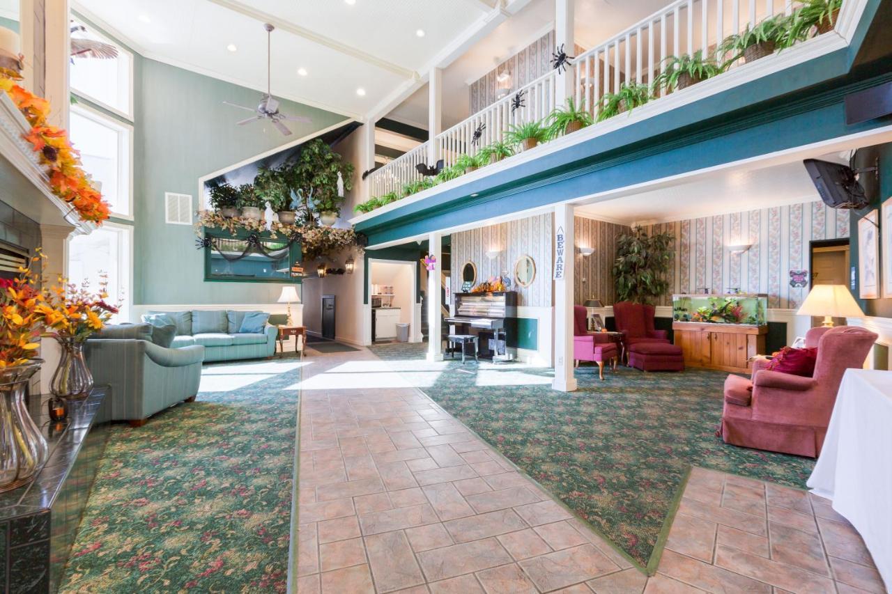 The Blue Heron Inn La Porte Экстерьер фото